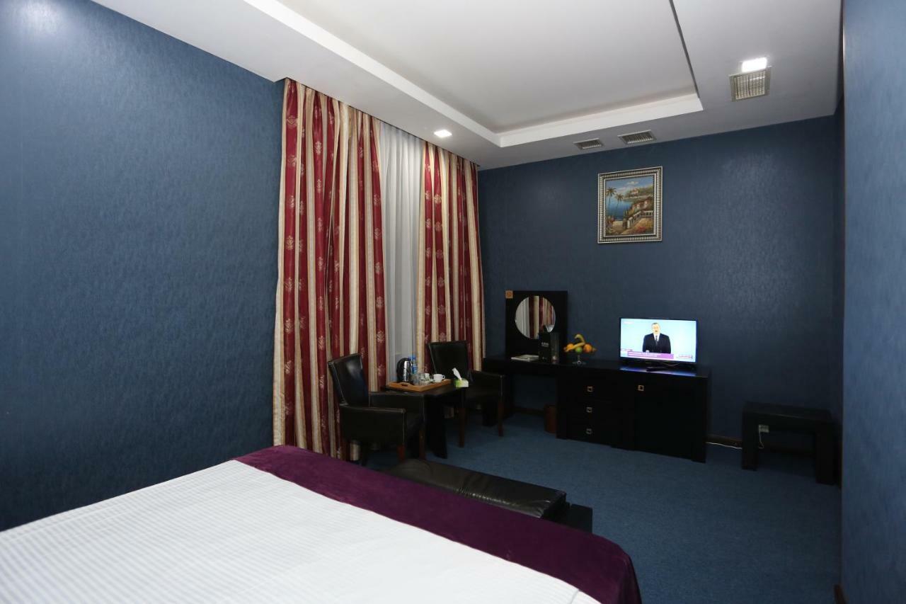 Ambassador Hotel Баку Екстериор снимка